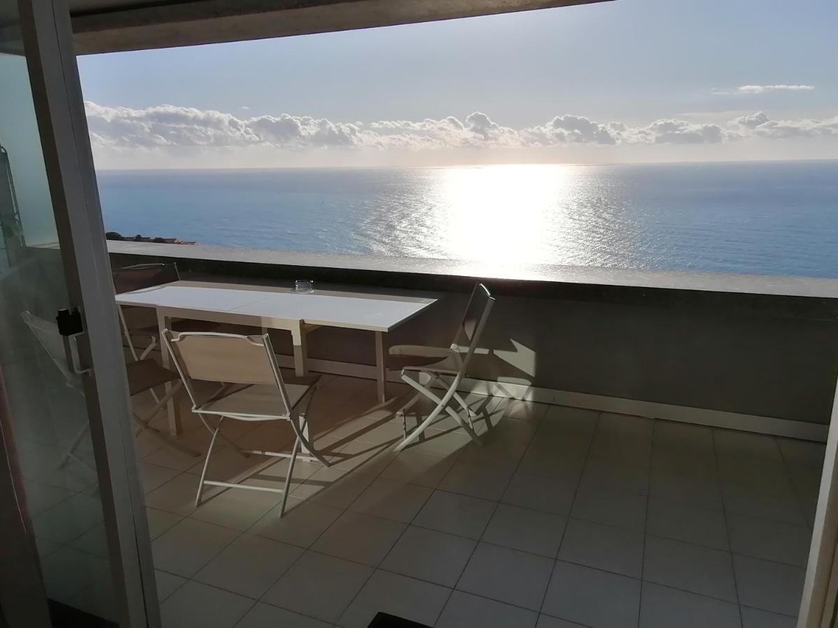 Appartement Loggia Vue Mer Panoramique, Piscine, Parking Cap-d'Ail Værelse billede